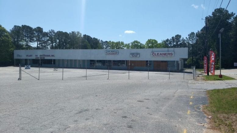 Existing strip mall on Spring Road (photo by Haisten Willis)