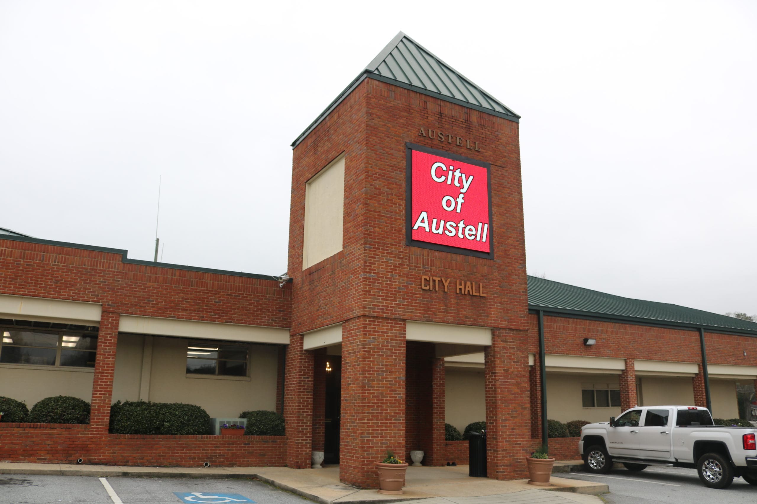 Austell City Council approves pay and compensation plan, passes two
